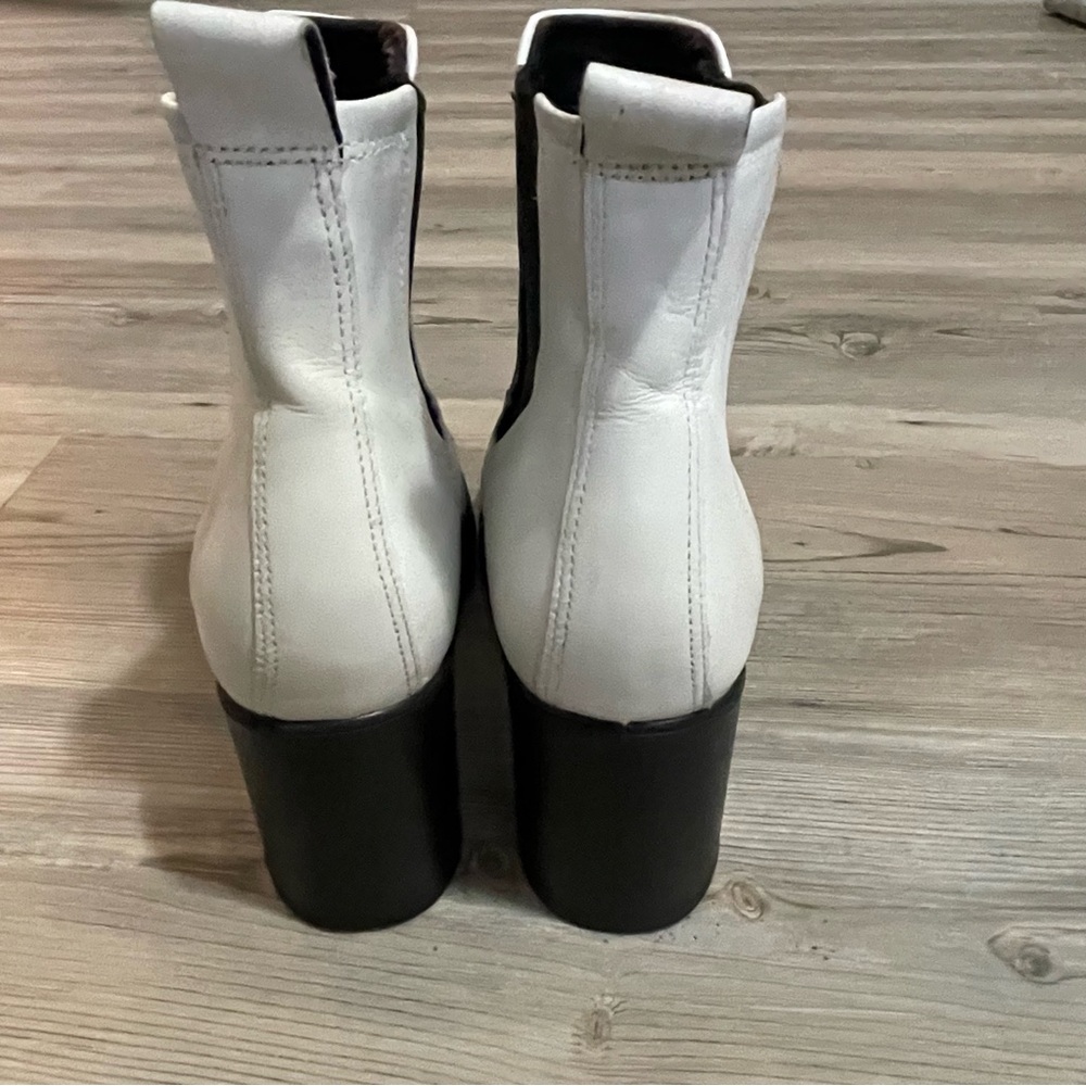 Ecco White and Black Ankle Boots - Picture 7 of 15